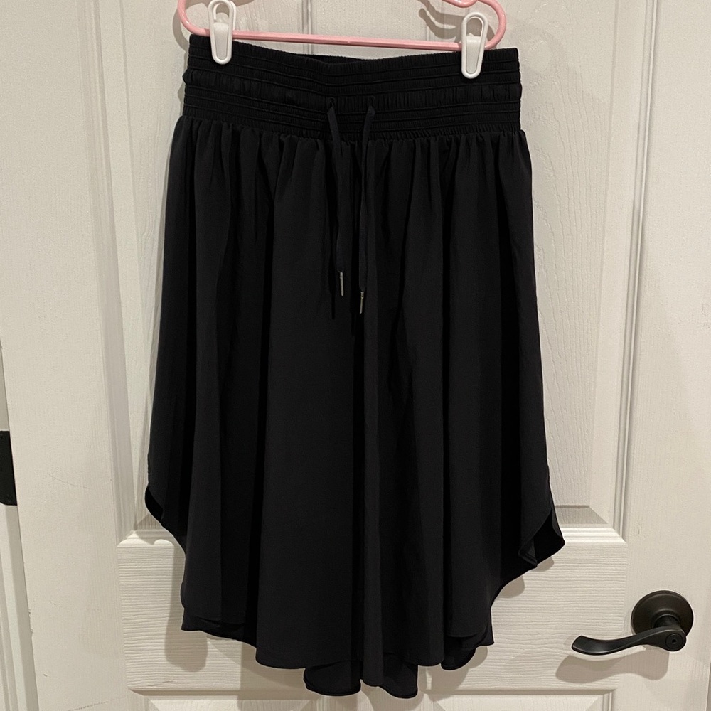 Lululemon Everyday Skirt Size 6 Black